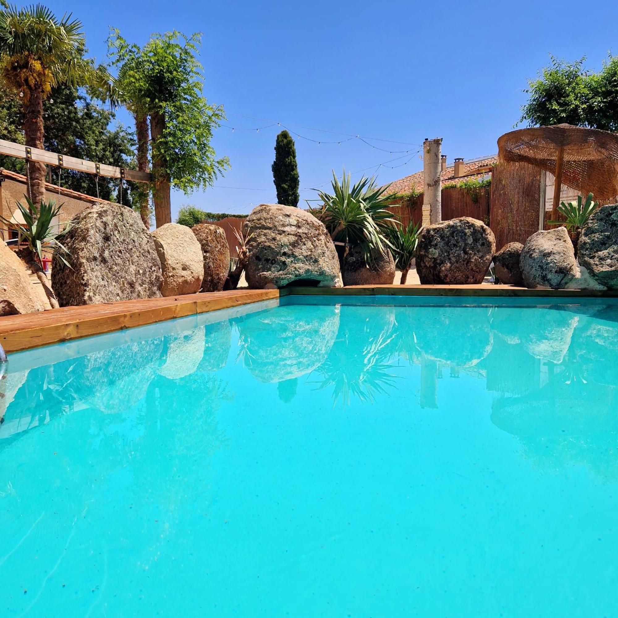 Complejo Oasis Beach Sobre El Rio Huerta  외부 사진