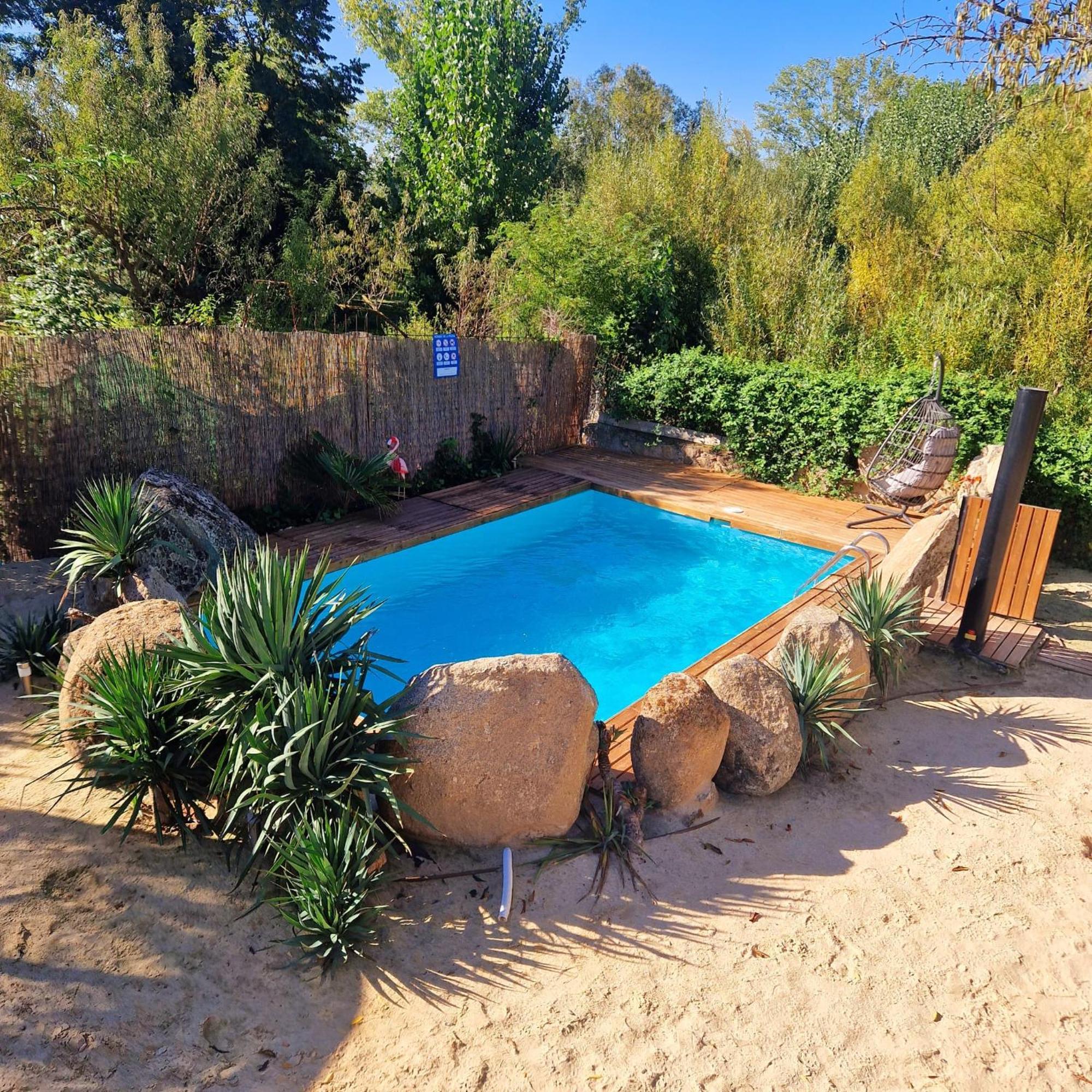 Complejo Oasis Beach Sobre El Rio Huerta  외부 사진